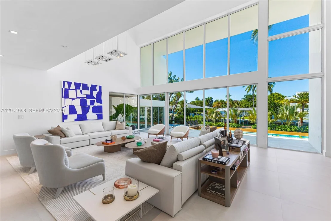 Photo of 161 Cape Florida Drive