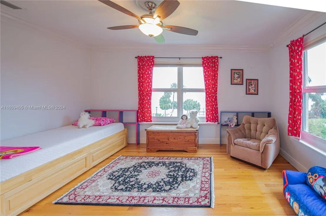 Photo of 1613 N Indian River Drive
