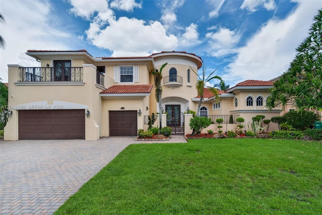 Photo of 11867 NW 69th Pl