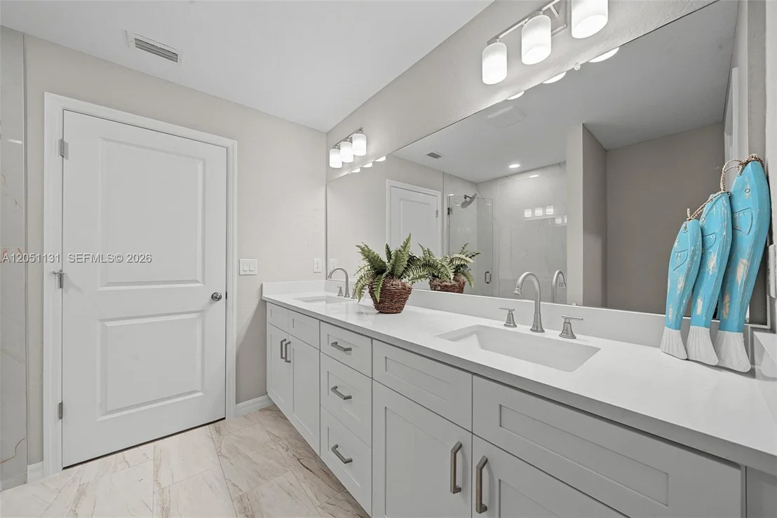 Photo of 5652 Cortez Blvd.