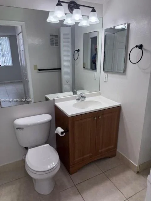 Photo of Unit 12101 at 631 Lyons Rd