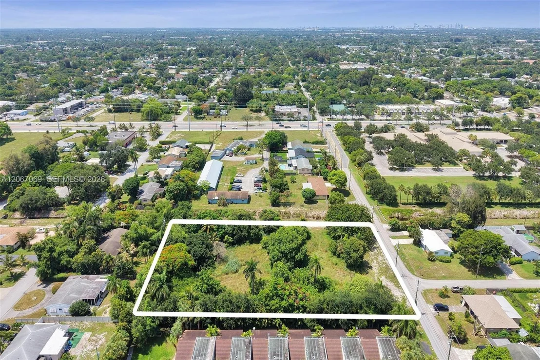 Photo of 4137 Gulfstream Rd