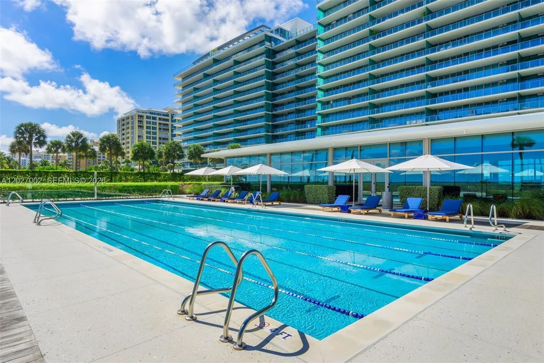 Photo of Unit LPH2N at 350 Ocean Dr