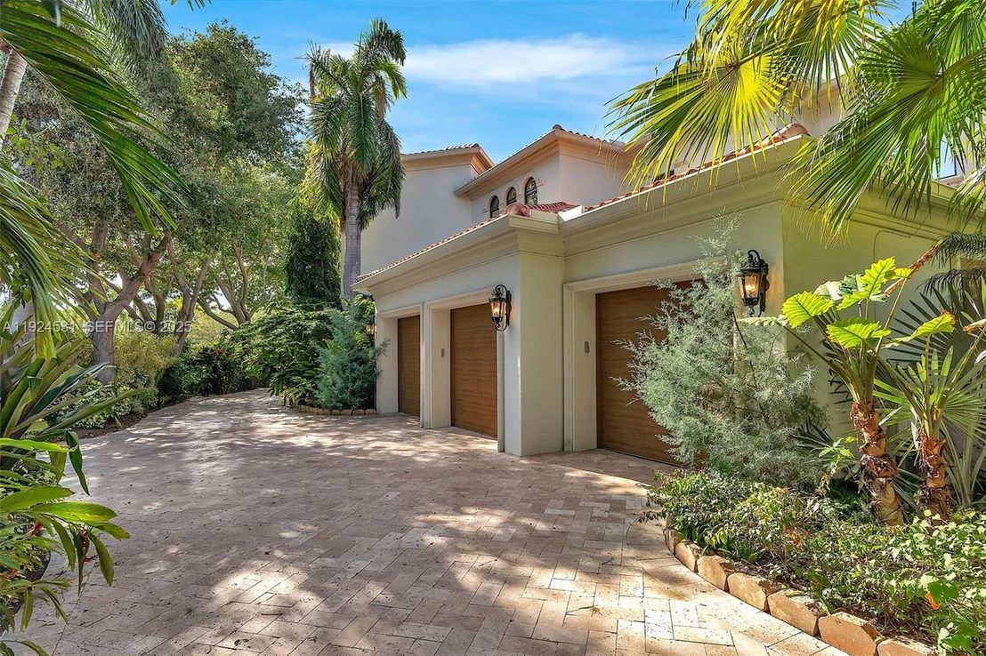 Photo of 4008 Sanctuary Ln