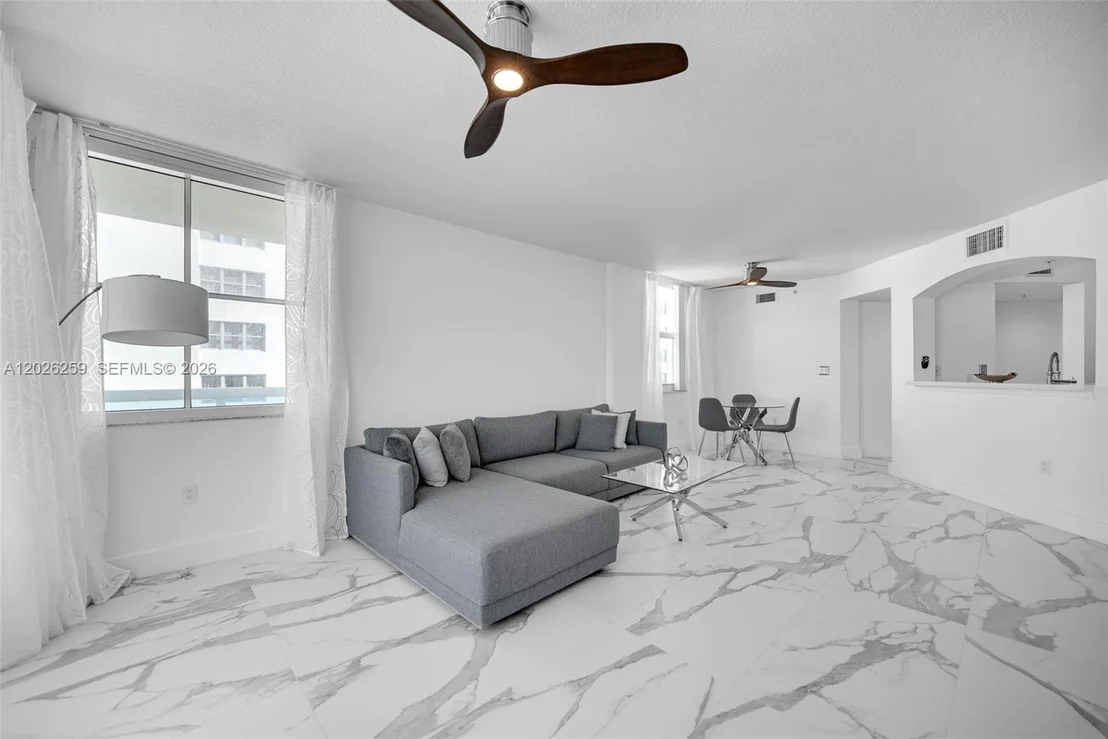 Photo of Unit 821 at 9201 Collins Ave
