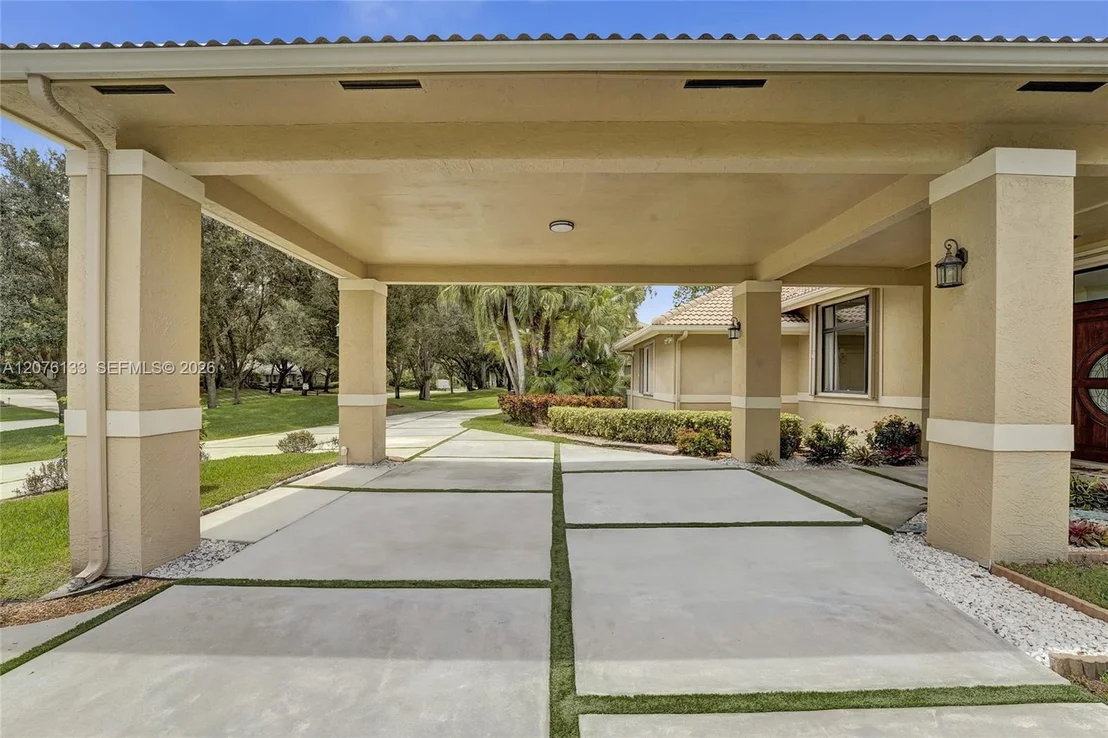 Photo of 2725 Hunter Rd