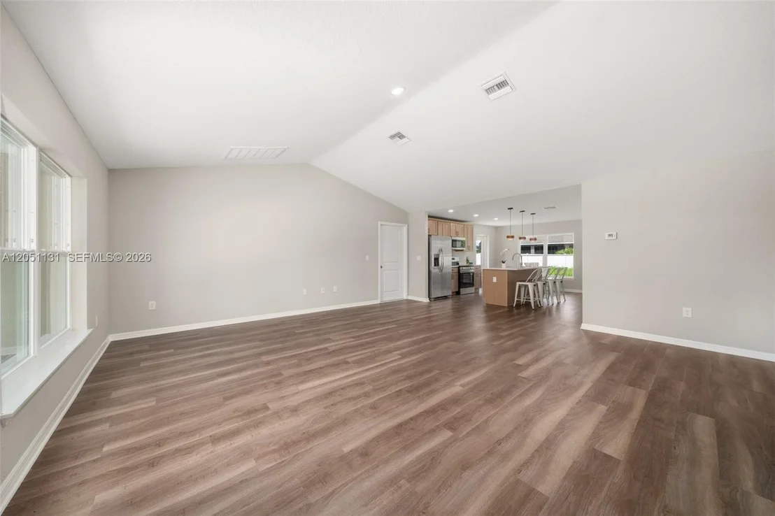 Photo of 5652 Cortez Blvd.