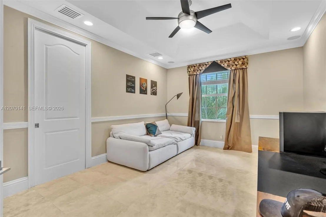 Photo of 3828 Pine Lake Dr