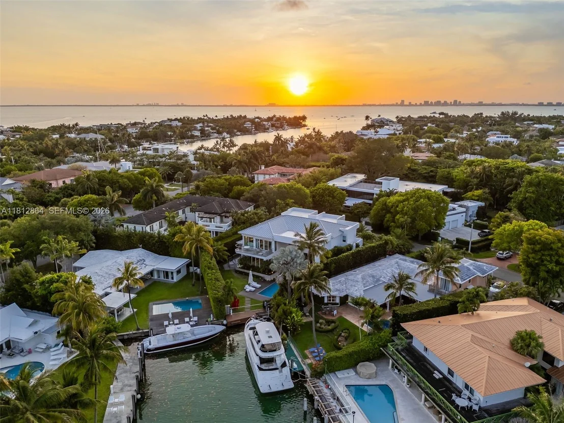 Photo of 420 Island Dr