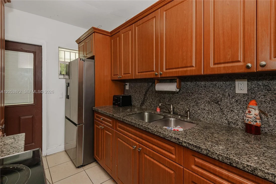 Photo of 681 NE 1st Pl