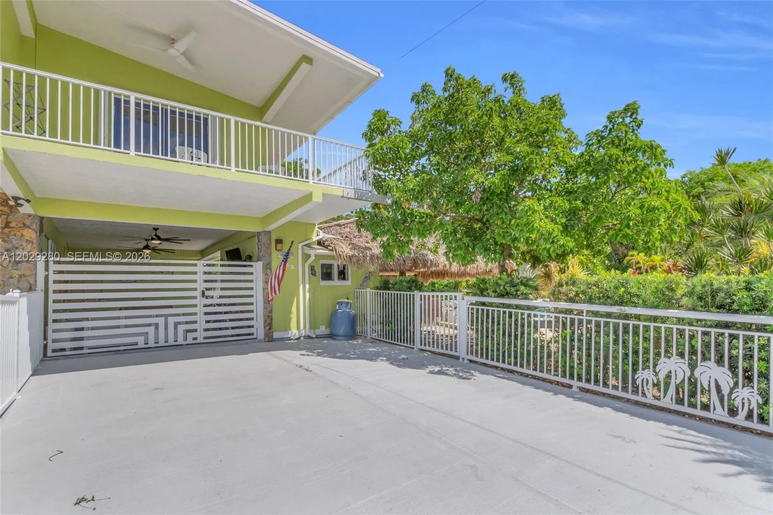 Photo of 443 4TH Rd