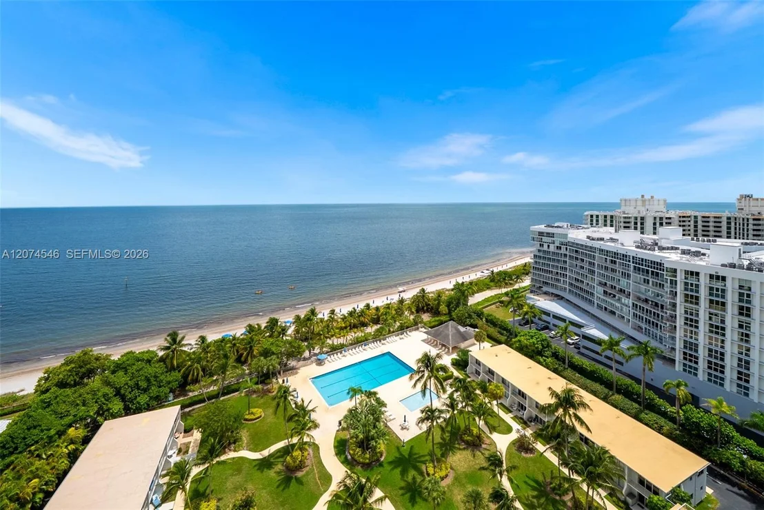 Photo of Unit 16F at 881 Ocean Dr