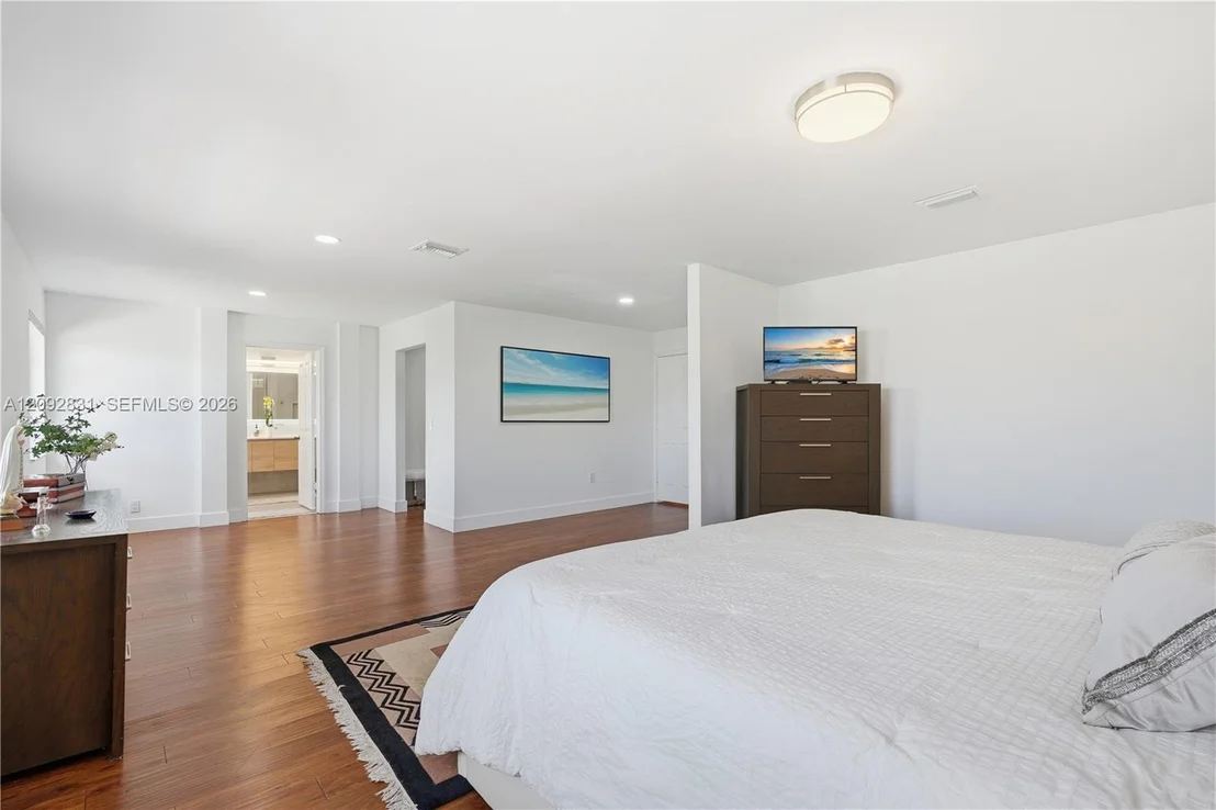 Photo of 1612 Blue Jay Cir