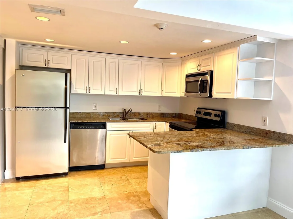 Photo of Unit 3K at 607 Ocean Dr