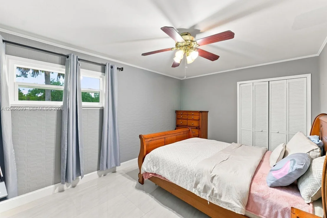 Photo of 1575 HARLOCK RD