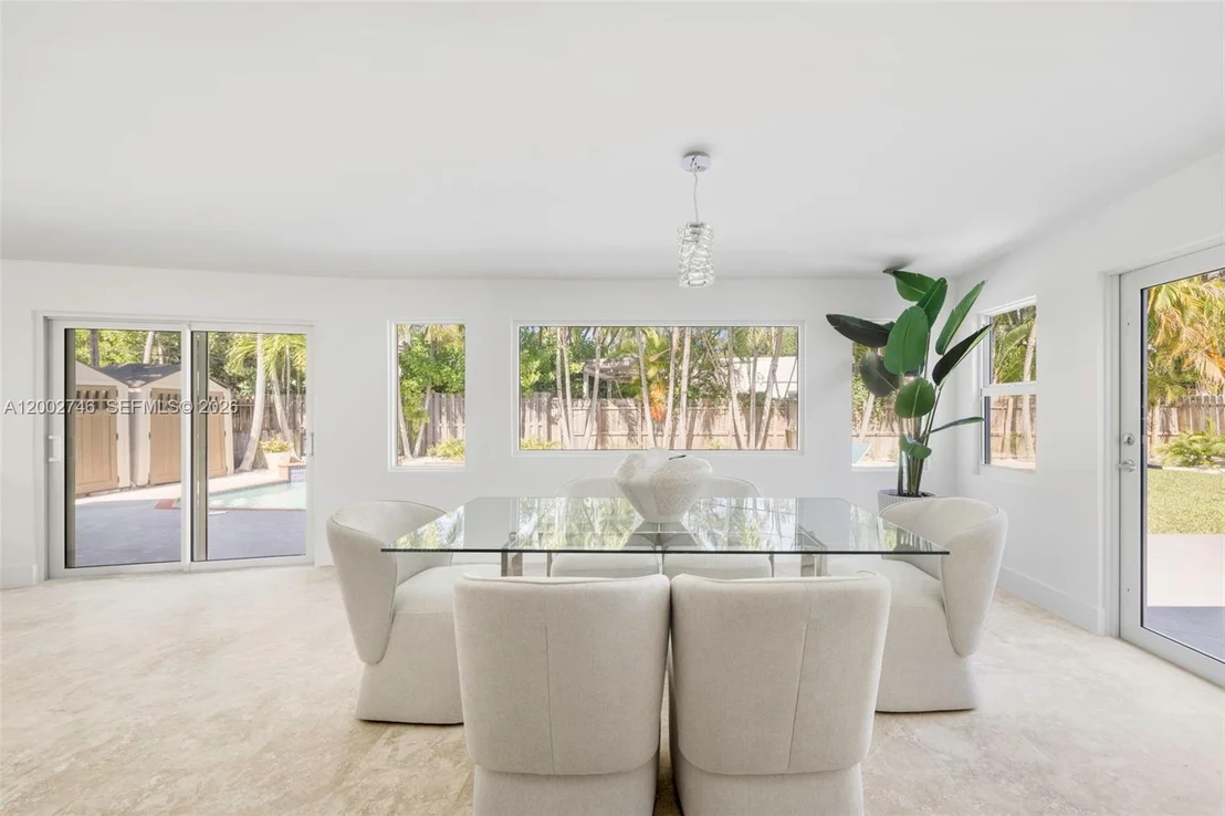 Photo of 255 Ridgewood Rd