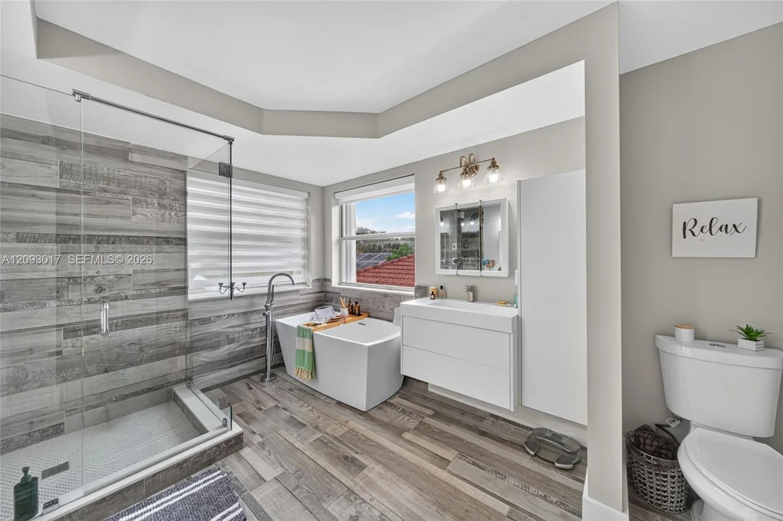 Photo of 16424 Sapphire Pl