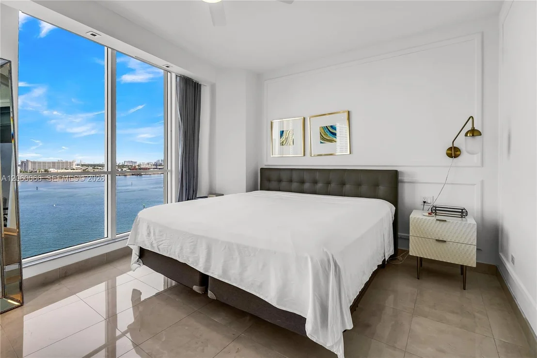 Photo of Unit 1102 at 848 Brickell Key Dr