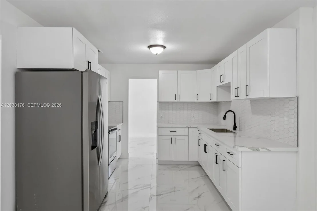 Photo of 1248 Riviera