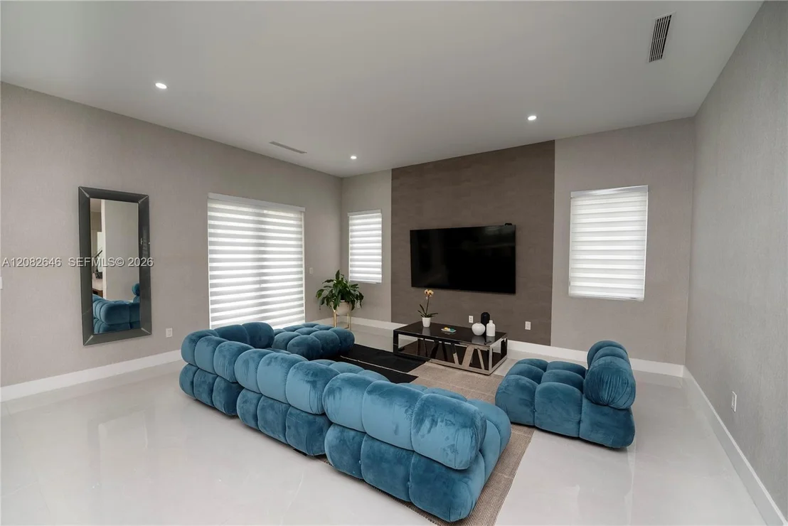 Photo of 8340 NW 33 Terrace