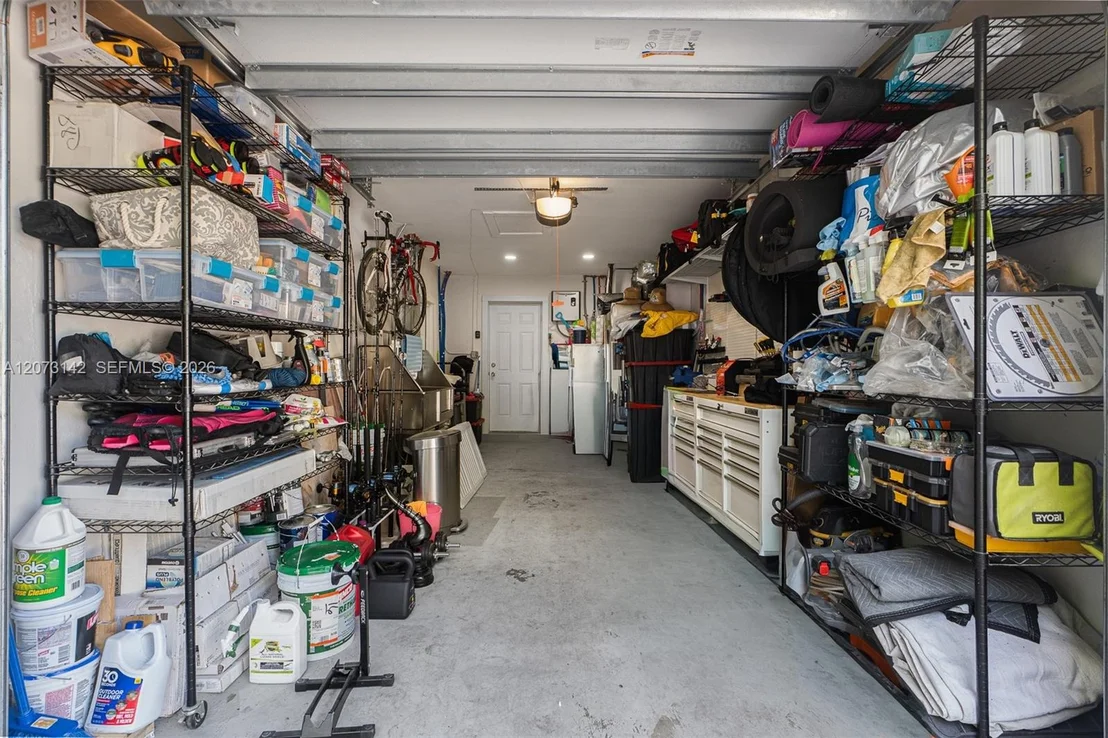Photo of 932 Bird Rd