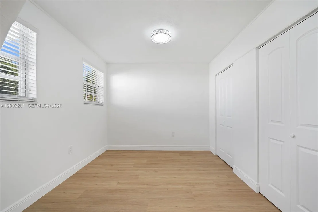 Photo of 1250 W 34th St