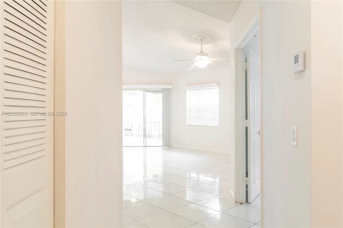 Photo of 1341 Seagrape Cir