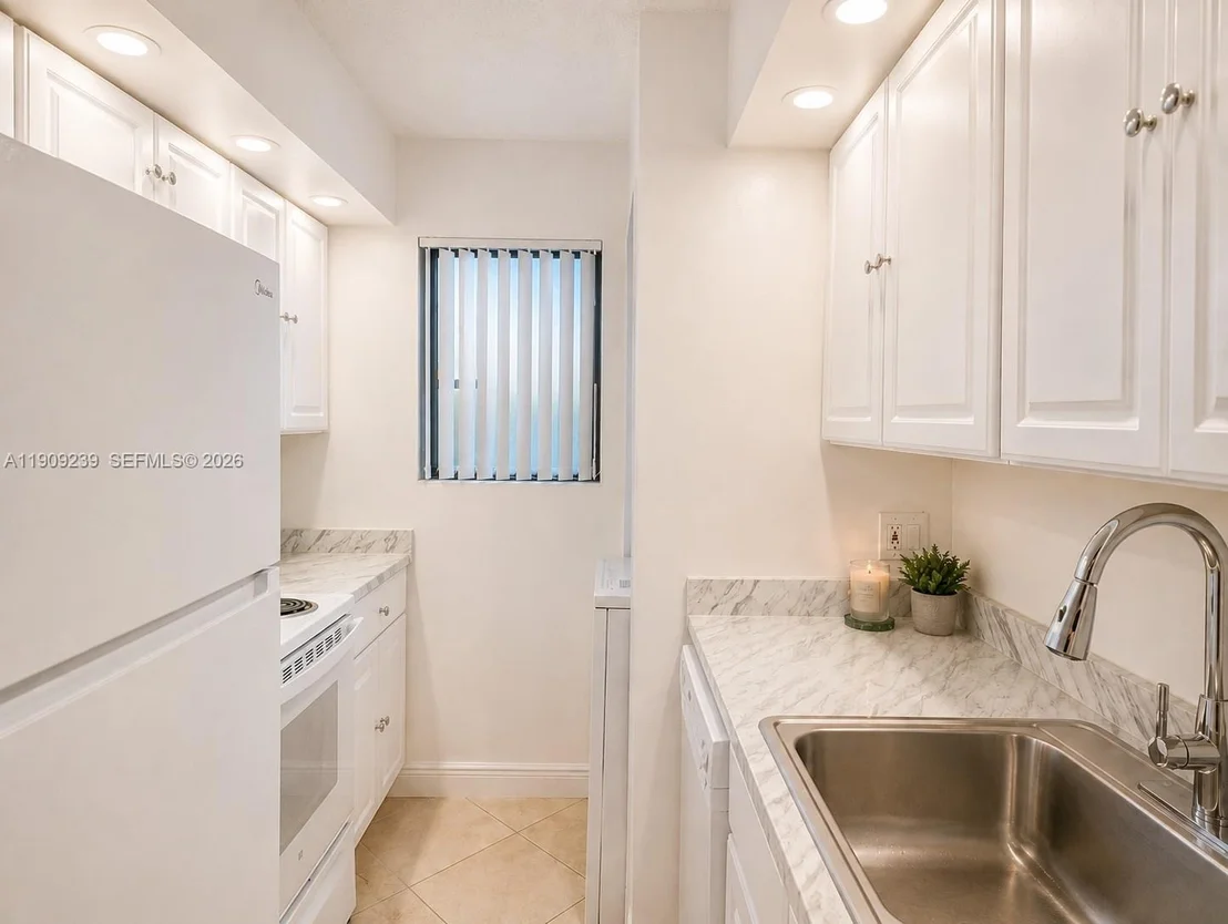 Photo of Unit 105 at 523 Trace Cir