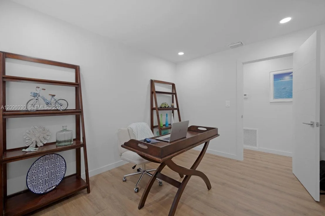 Photo of 53 Bonefish Ave