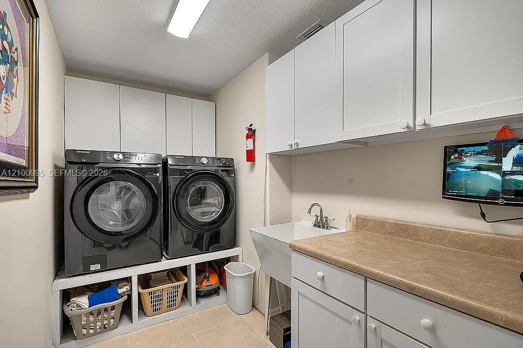 Photo of 4065 9th Pl
