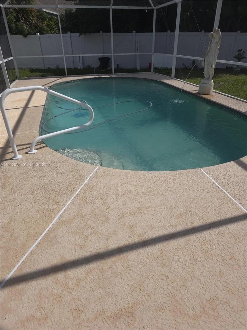 Photo of 1565 Thumb Point Dr