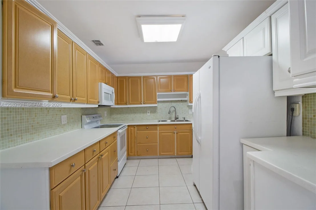 Photo of 119 Harbor Dr