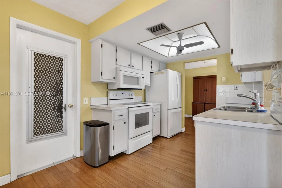 Photo of 1104 Ocean Ave