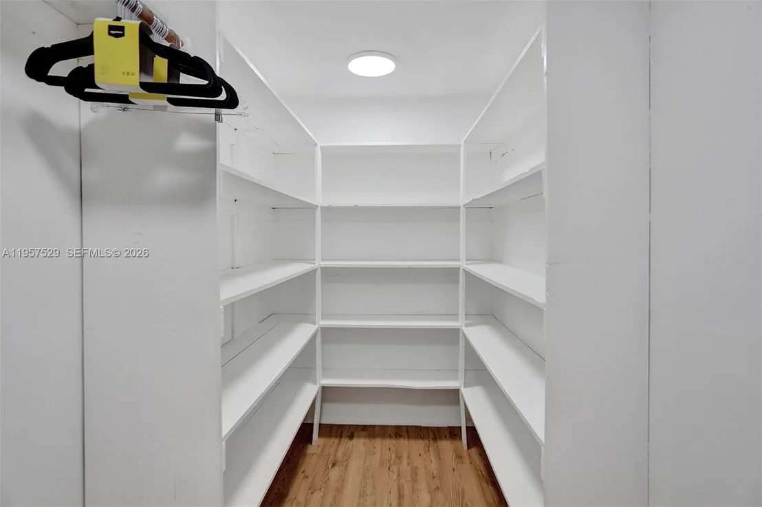 Photo of 1341 SE 7th Ave