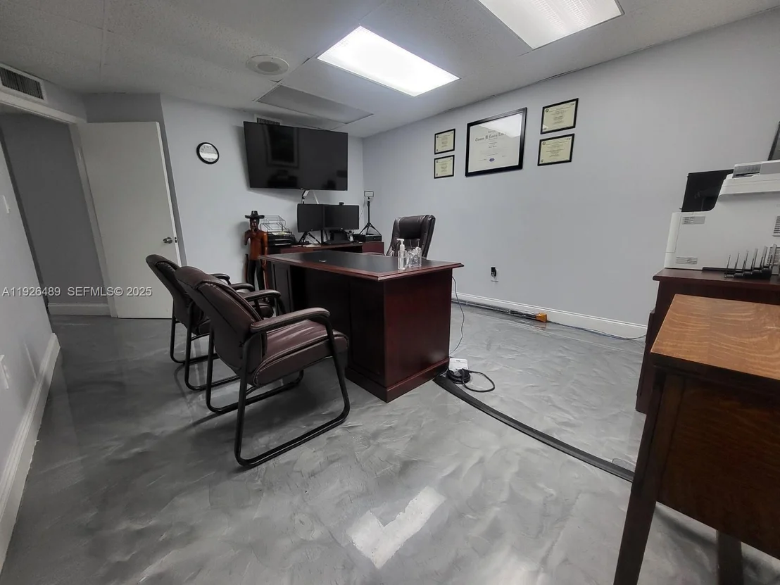 Photo of Unit CU206 at 13499 Biscayne Blvd