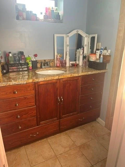 Photo of 5900 Bamboo Dr