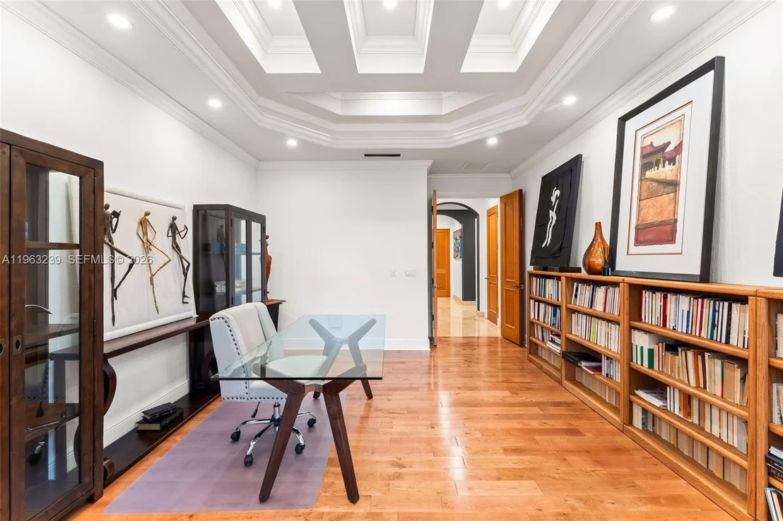 Photo of 11111 Killian Park Rd