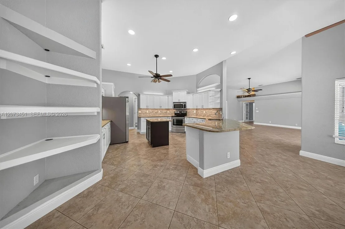 Photo of 1215 Stallion Dr