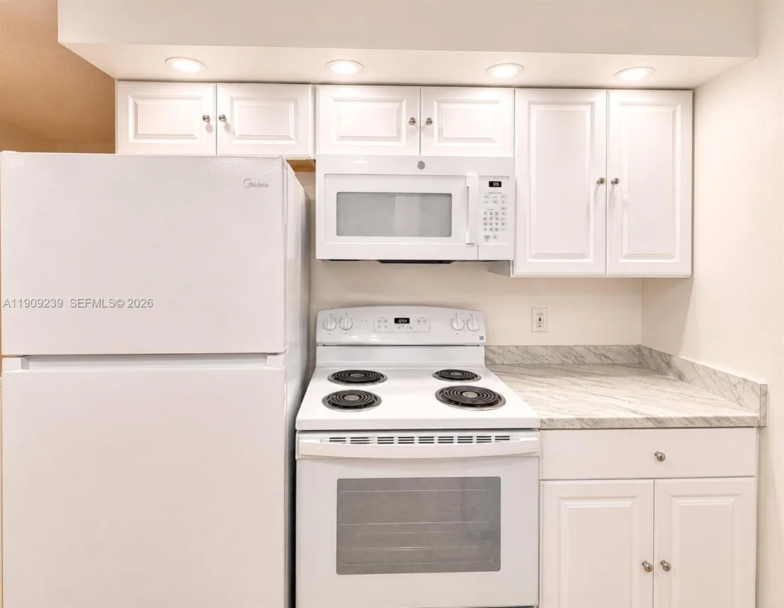 Photo of Unit 105 at 523 Trace Cir