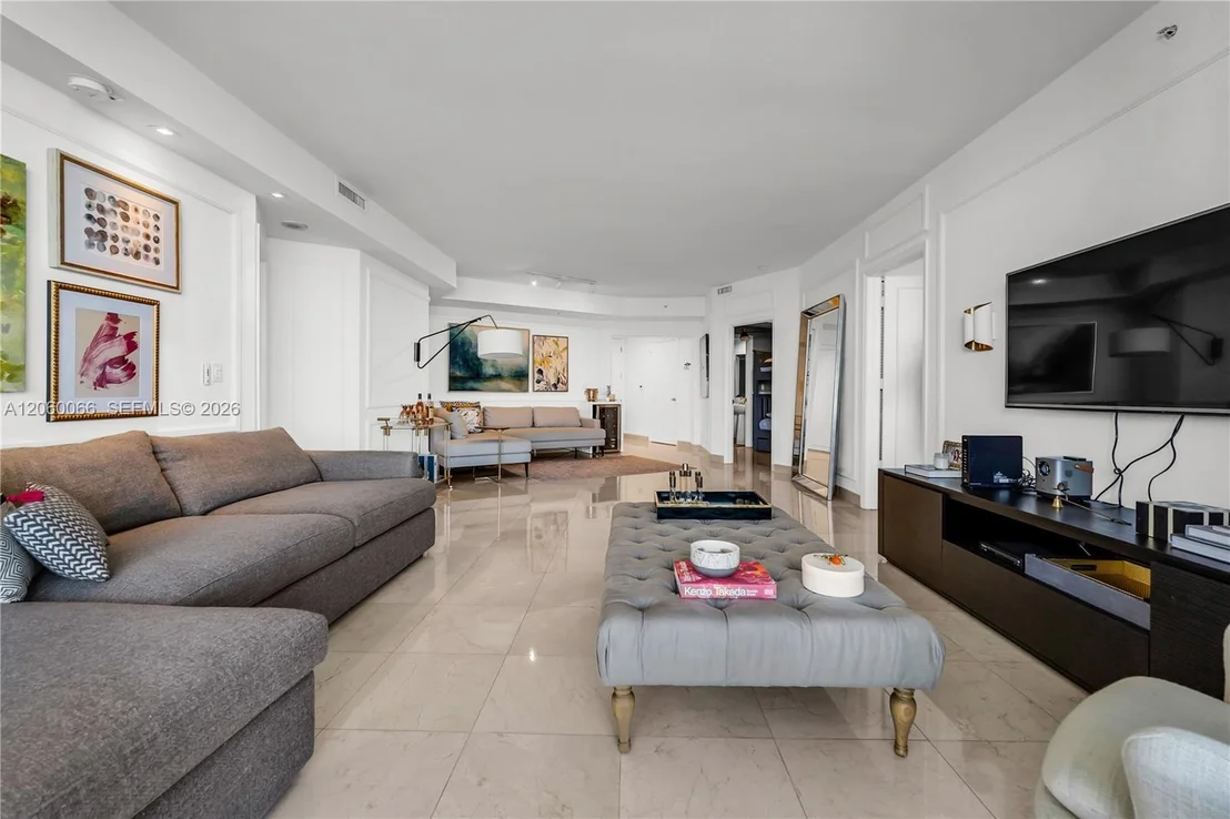 Photo of Unit 1102 at 848 Brickell Key Dr