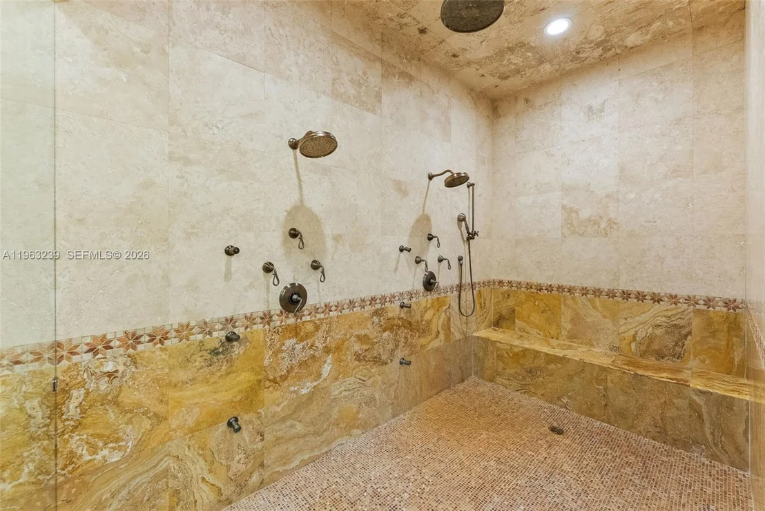 Photo of 11111 Killian Park Rd