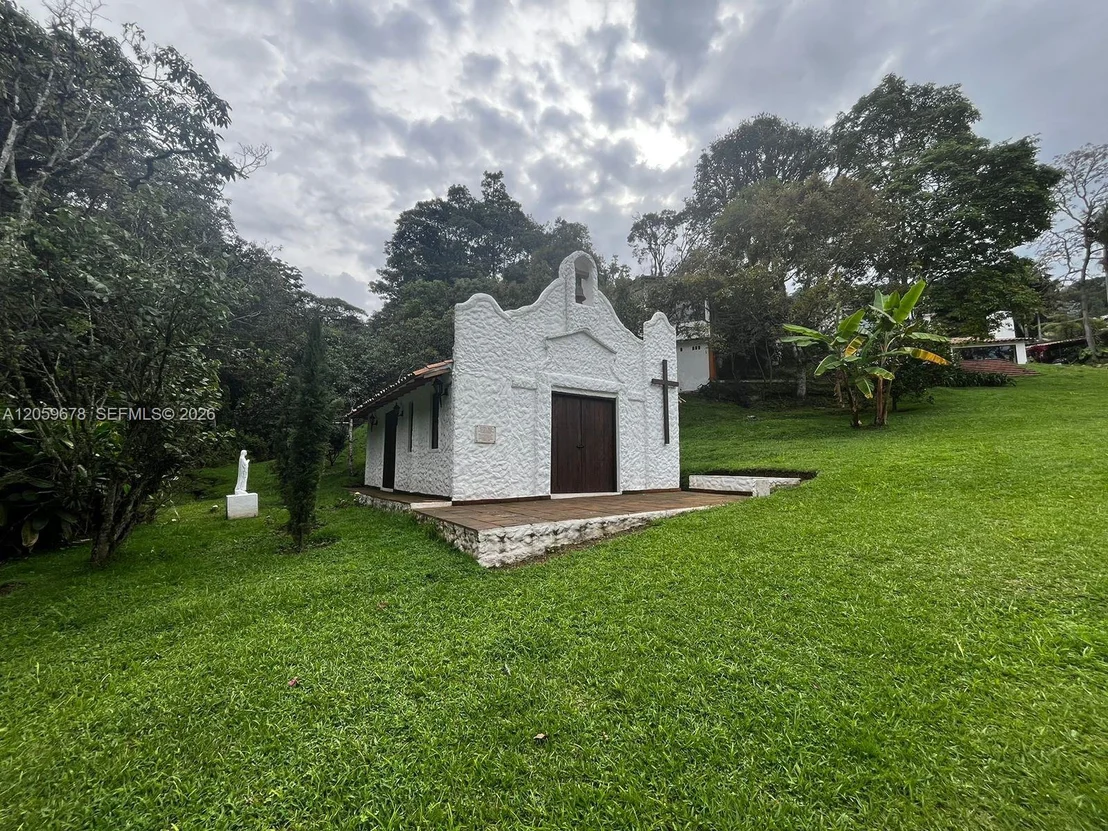 Photo of 123 El Retiro