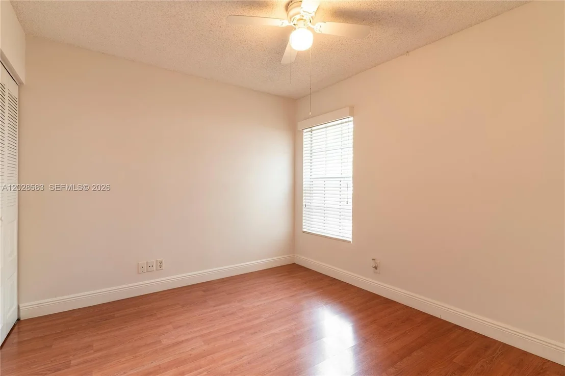 Photo of 1341 Seagrape Cir