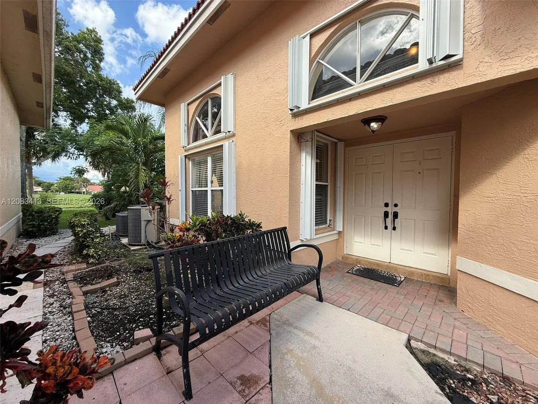 Photo of 7705 Highlands Cir