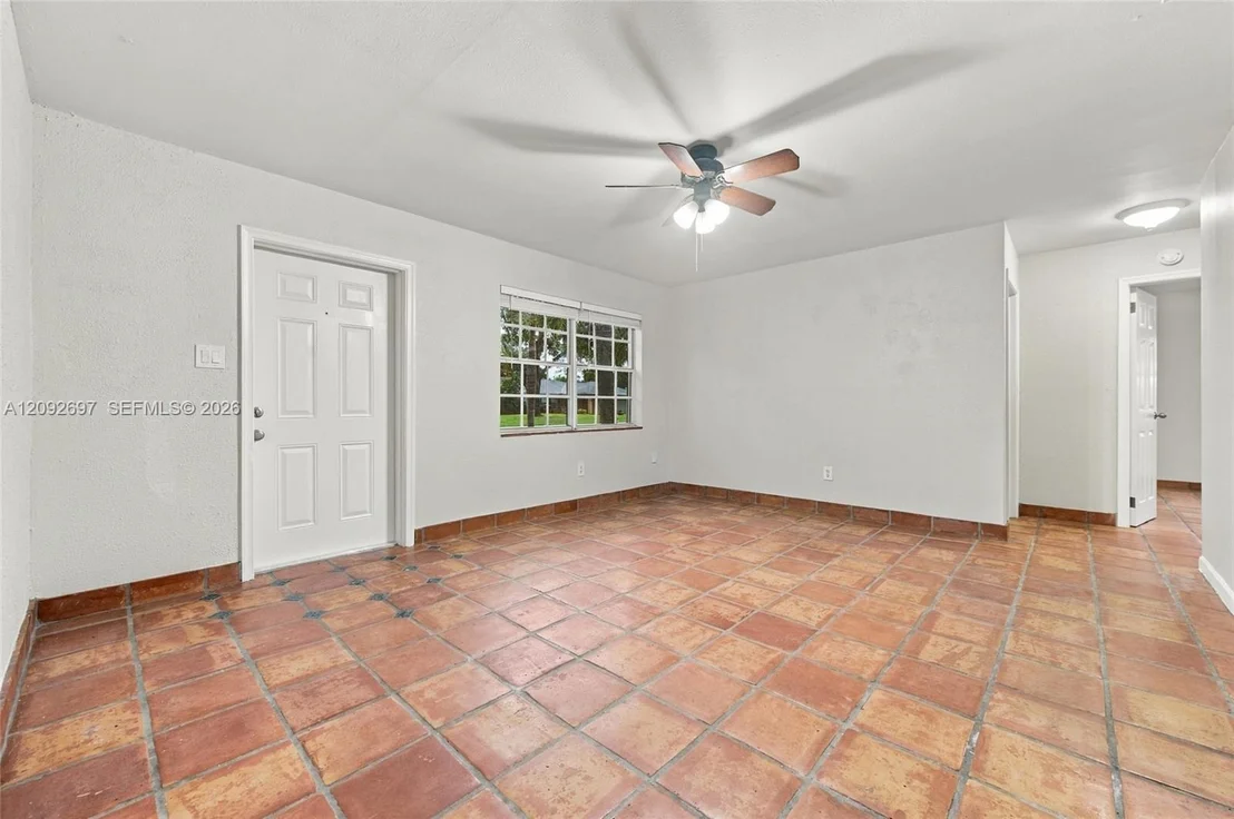 Photo of 49 W Mango Rd