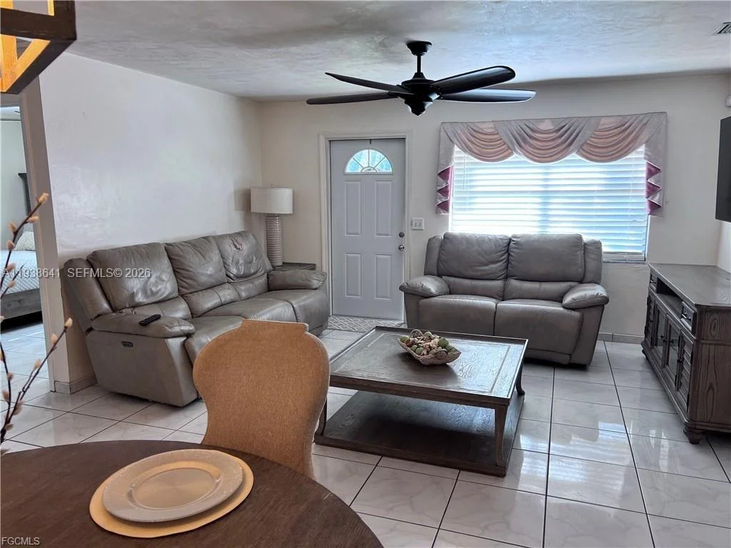 Photo of 614 6th Avenue Cir
