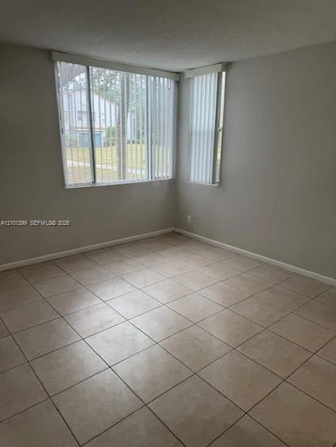 Photo of Unit 12101 at 631 Lyons Rd
