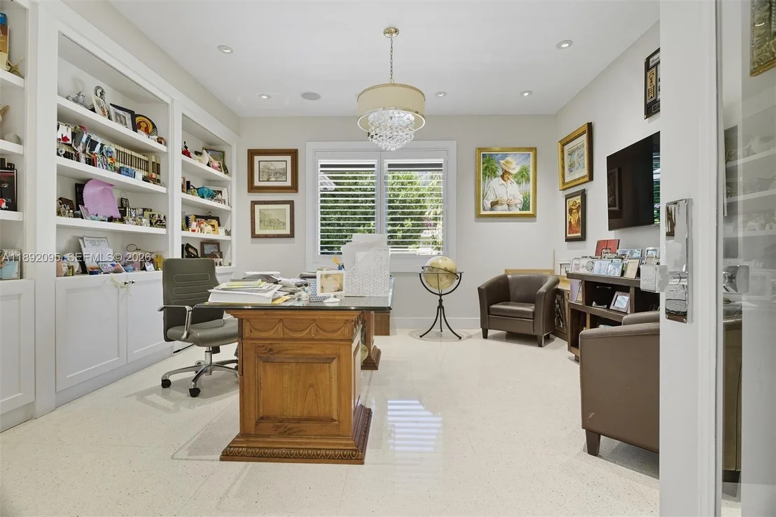 Photo of 5800 SW 99th Ter