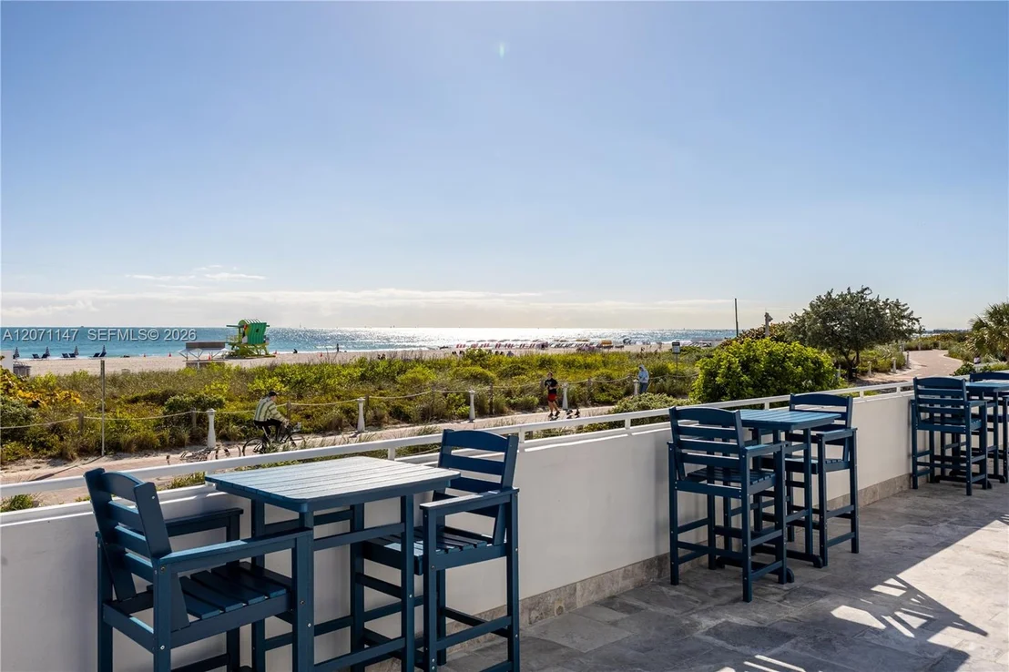 Photo of Unit 607 at 401 Ocean Dr