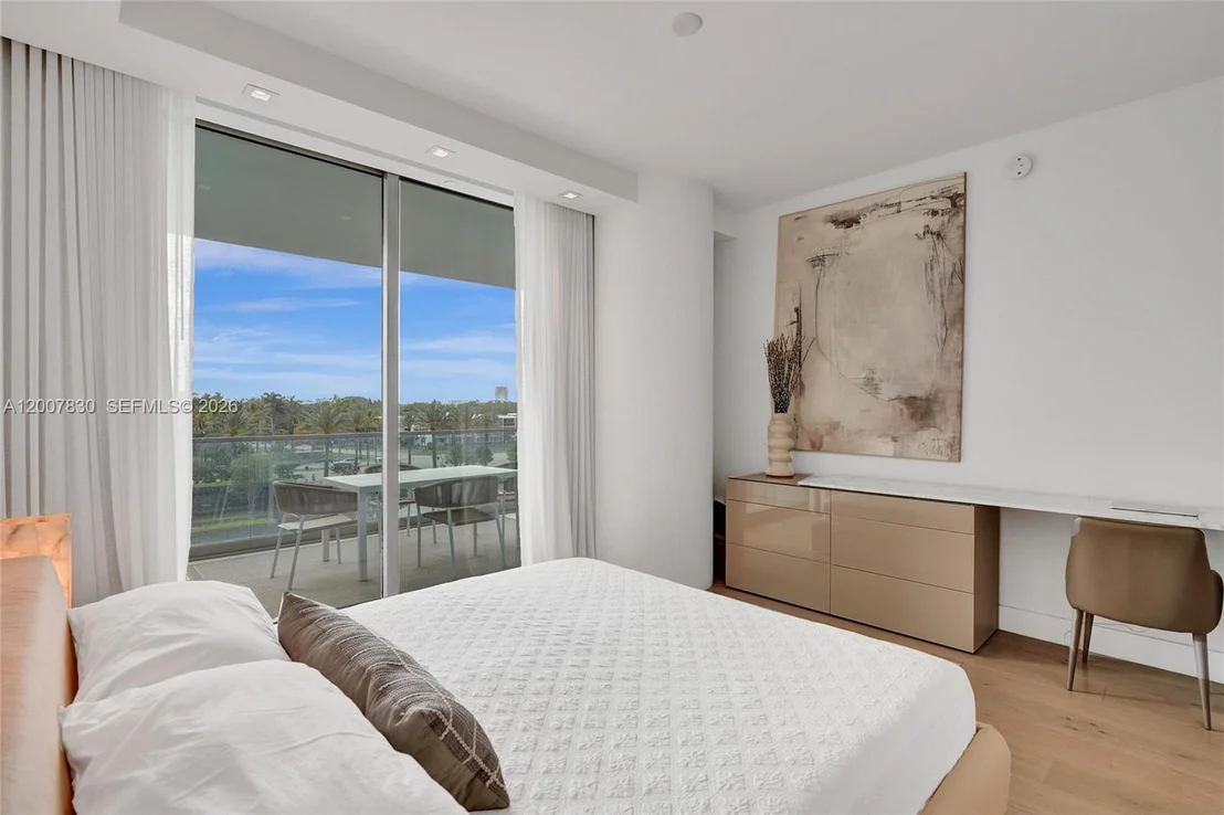 Photo of Unit 404 at 10201 Collins Ave